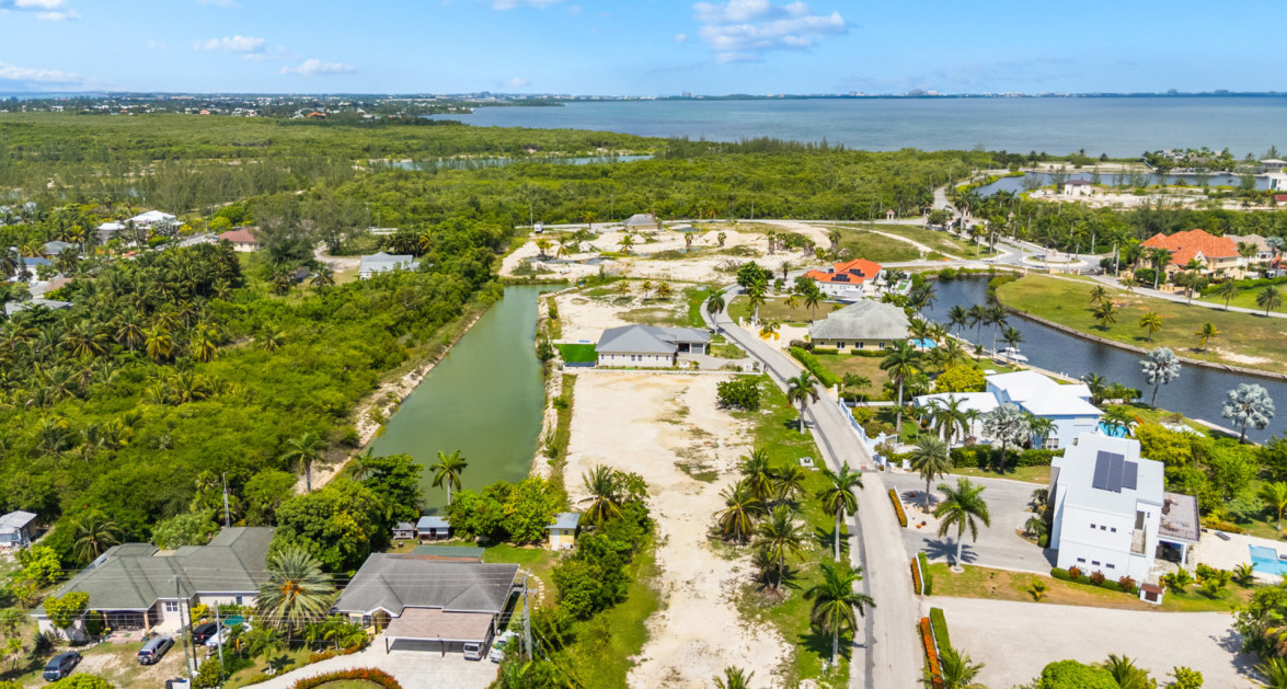 FANTASTIC SUNRISE LANDING LOT (LAKE VIEW 0.25 ACRE) - Image 10