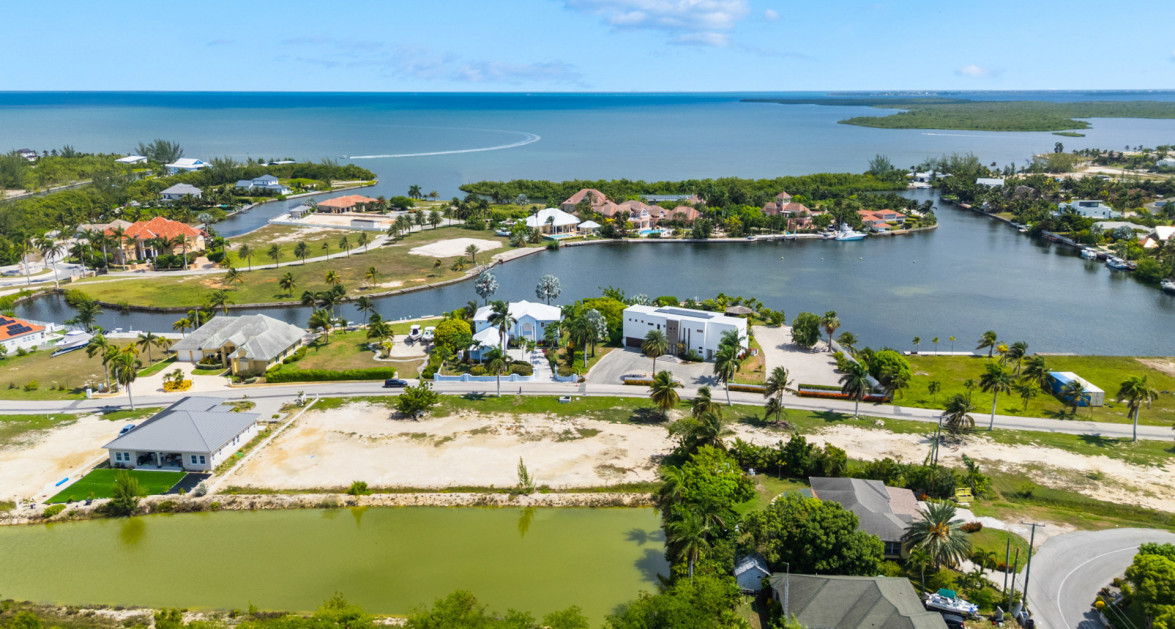 FANTASTIC SUNRISE LANDING LOT (LAKE VIEW 0.25 ACRE) - Image 9