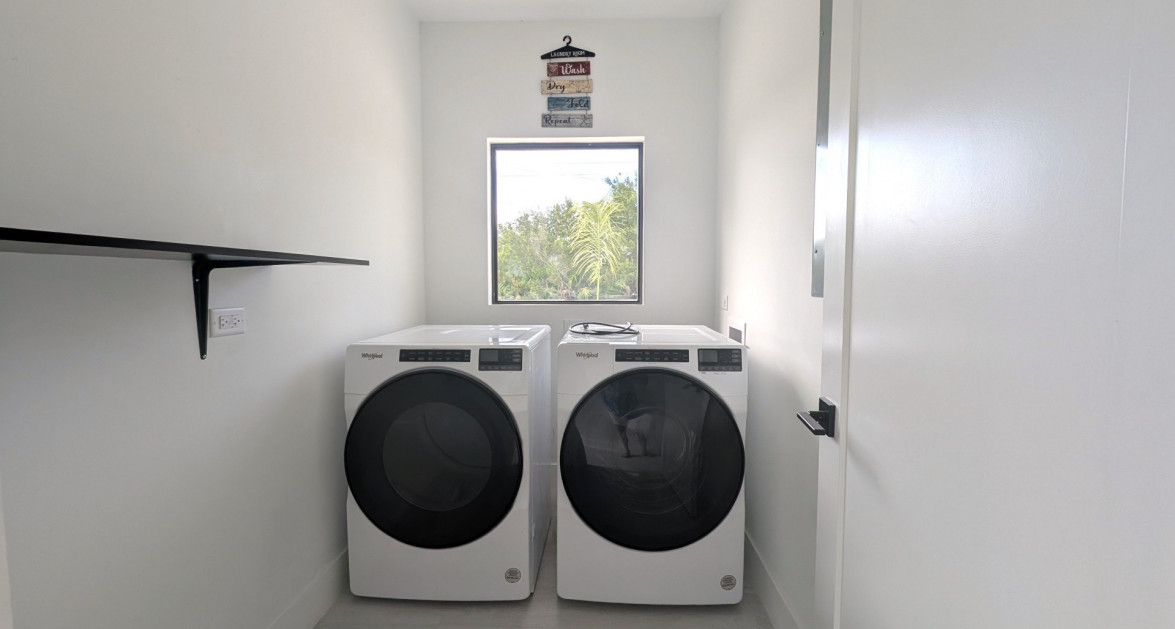 FLEETWOOD ESTATE  VILLA - Image 9