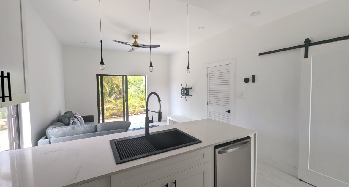 FLEETWOOD ESTATE  VILLA - Image 2