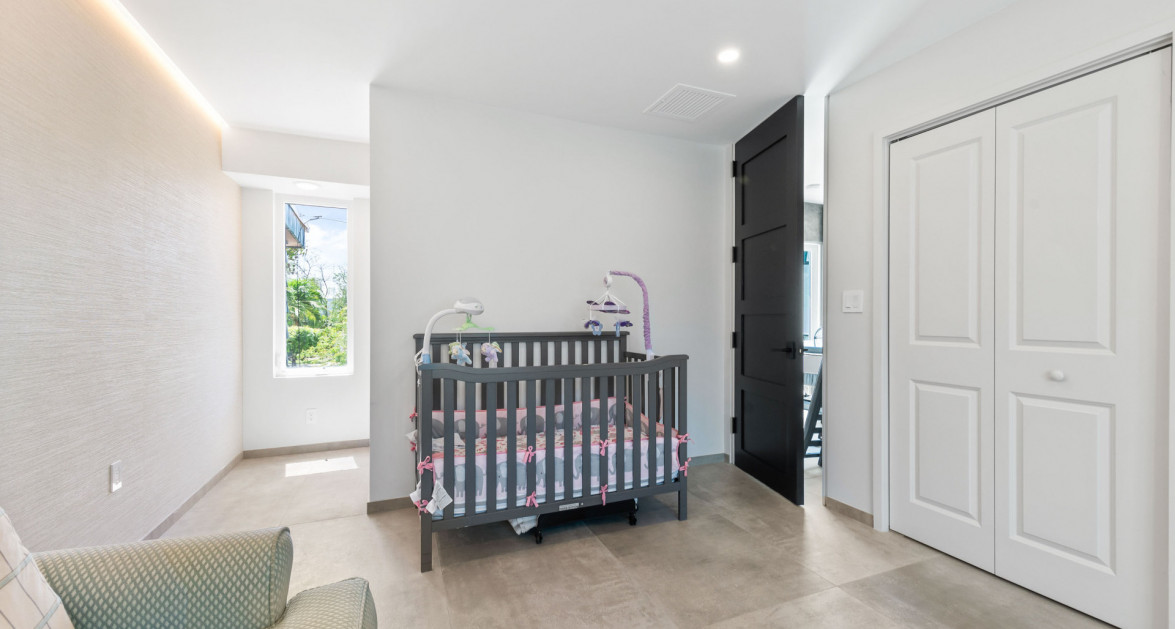 Foster Village #5 (2 BED, 2.5 BATH COMPLETELY RENOVATED TOWNHOME) - Image 17