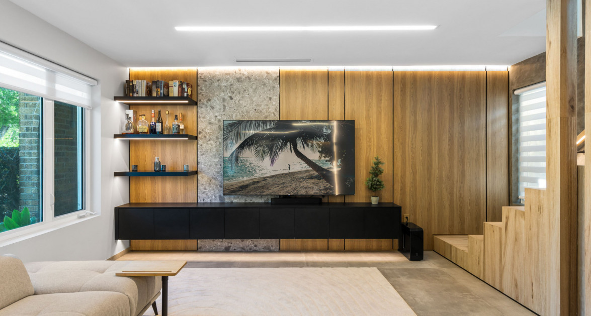 Foster Village #5 (2 BED, 2.5 BATH COMPLETELY RENOVATED TOWNHOME) - Image 8