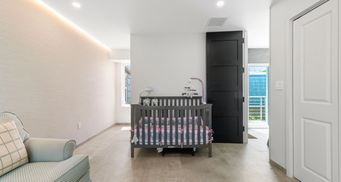 Foster Village #5 (2 BED, 2.5 BATH COMPLETELY RENOVATED TOWNHOME) - Image 20