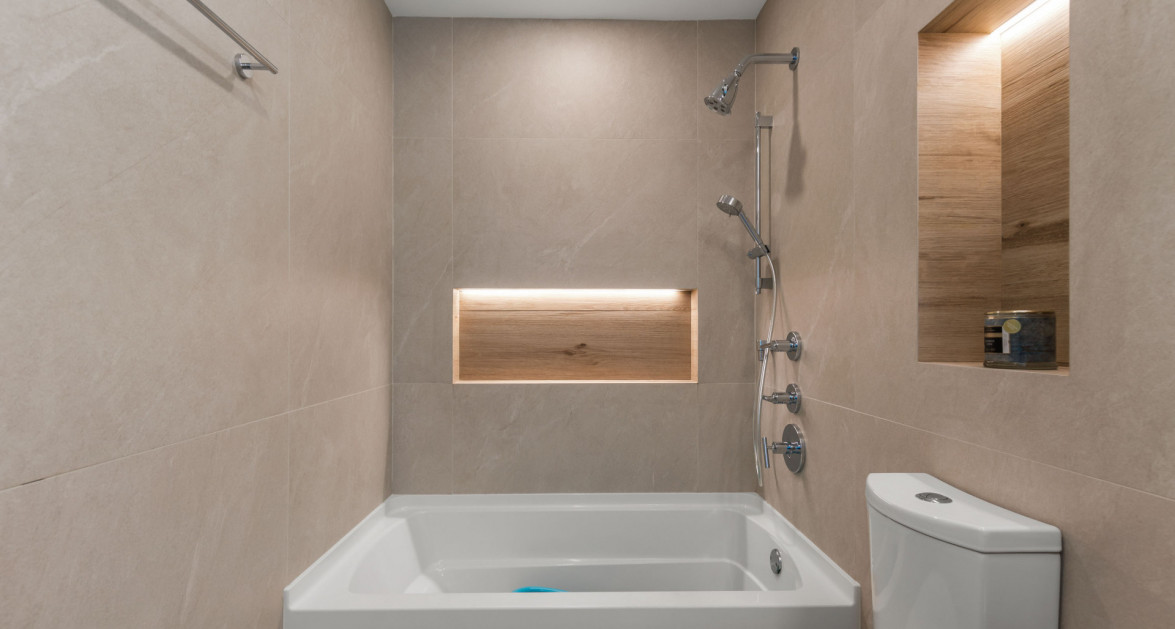 Foster Village #5 (2 BED, 2.5 BATH COMPLETELY RENOVATED TOWNHOME) - Image 22