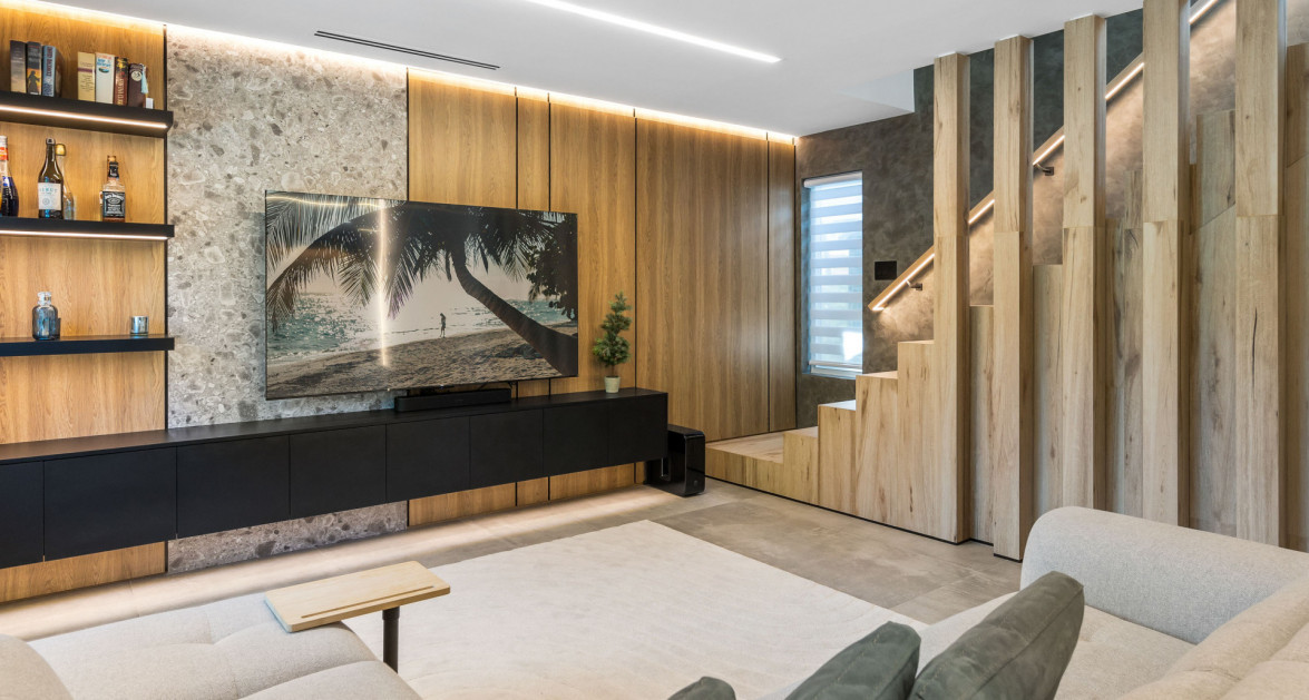 Foster Village #5 (2 BED, 2.5 BATH COMPLETELY RENOVATED TOWNHOME) - Image 6