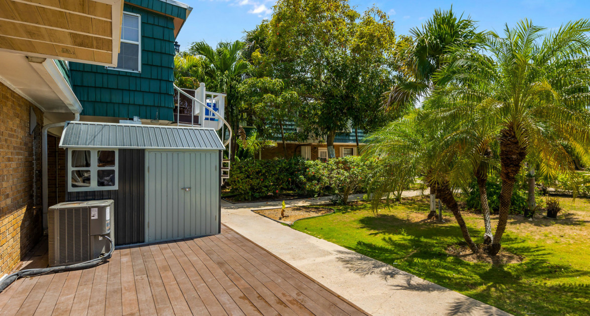 Foster Village #5 (2 BED, 2.5 BATH COMPLETELY RENOVATED TOWNHOME) - Image 25