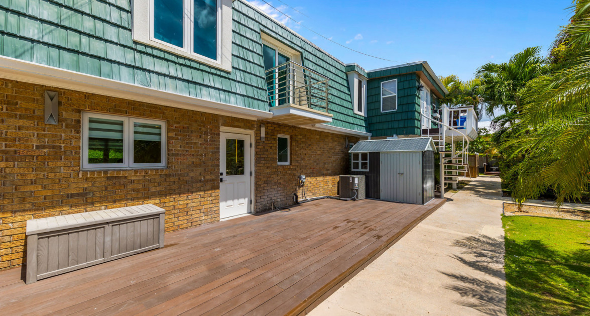 Foster Village #5 (2 BED, 2.5 BATH COMPLETELY RENOVATED TOWNHOME) - Image 24