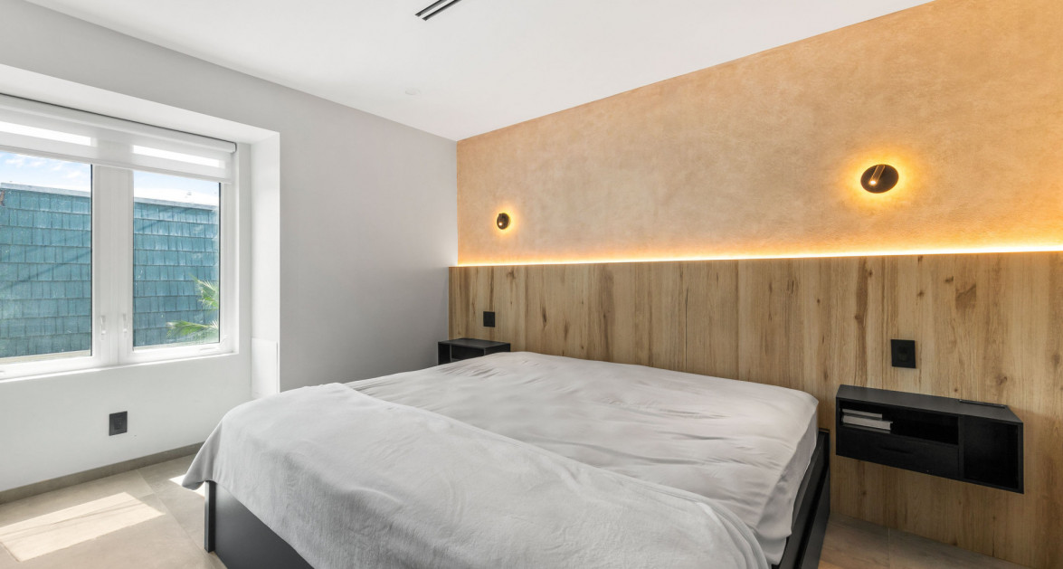 Foster Village #5 (2 BED, 2.5 BATH COMPLETELY RENOVATED TOWNHOME) - Image 14