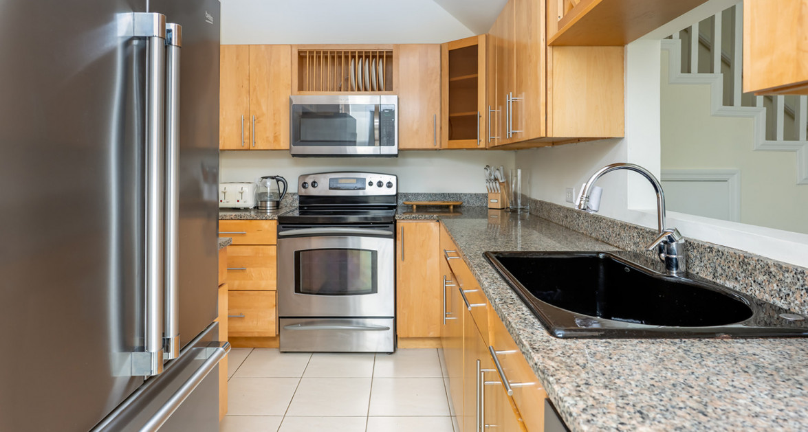 Fountain Court Townhome - South Sound - Image 10