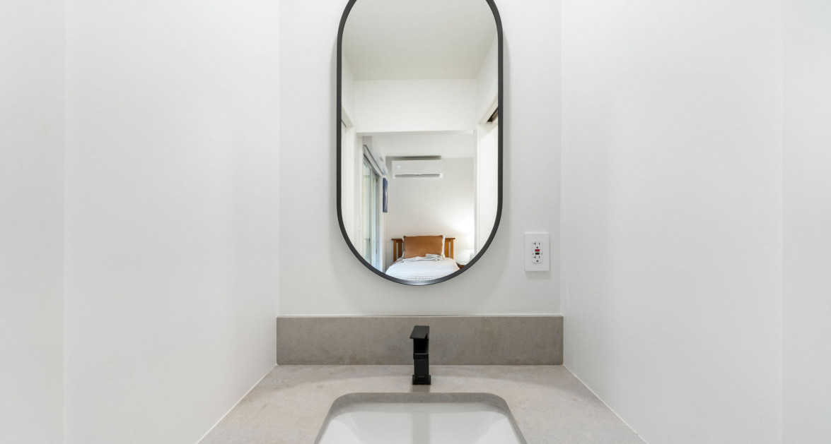 Fully Renovated Island House #9 Rum Point - Image 58