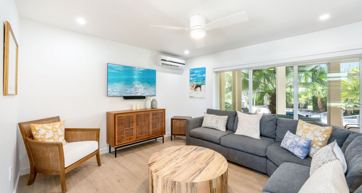 Fully Renovated Island House #9 Rum Point - Image 11