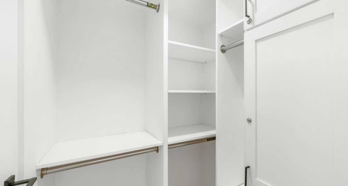 Fully Renovated Island House #9 Rum Point - Image 61