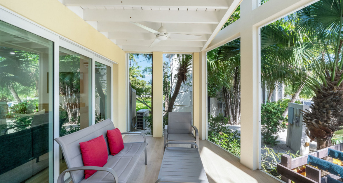 Fully Renovated Island House #9 Rum Point - Image 25