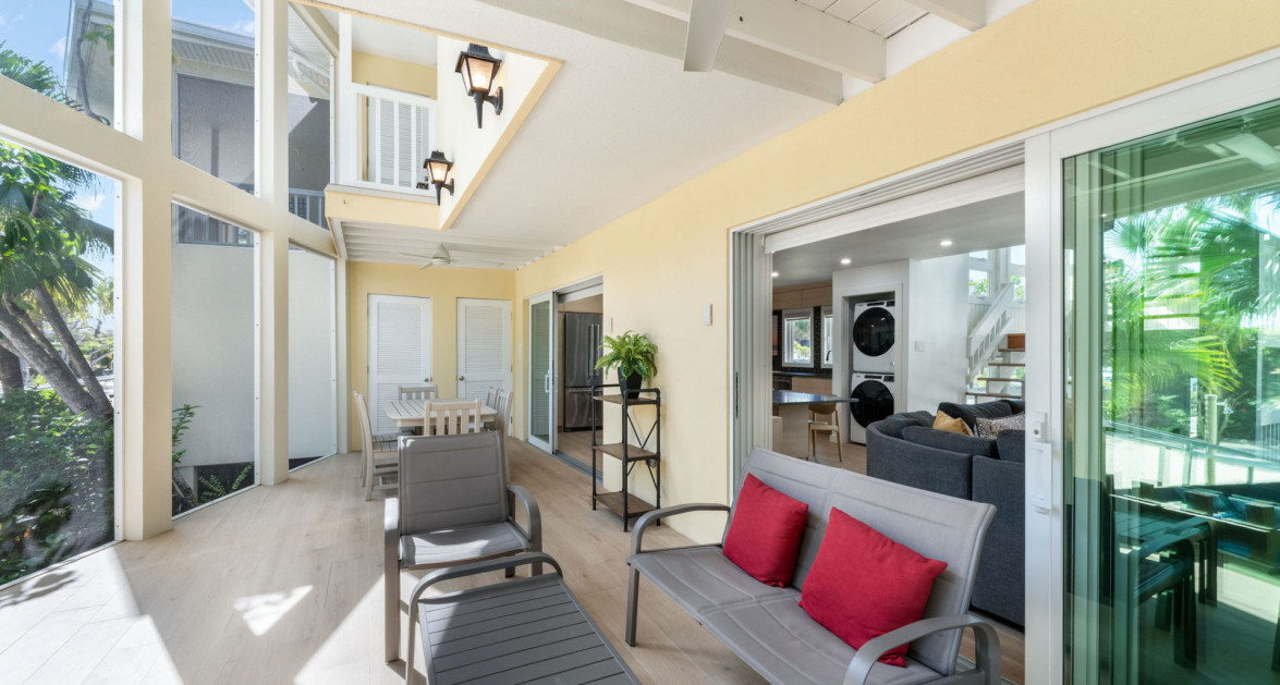 Fully Renovated Island House #9 Rum Point - Image 26