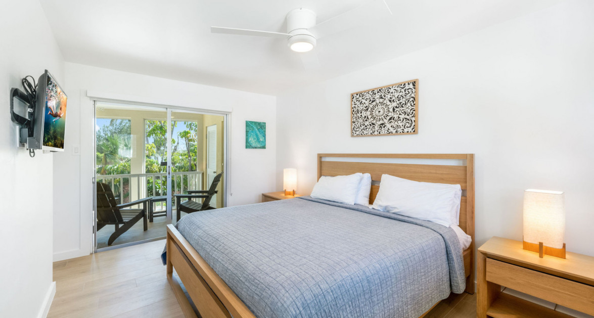 Fully Renovated Island House #9 Rum Point - Image 44