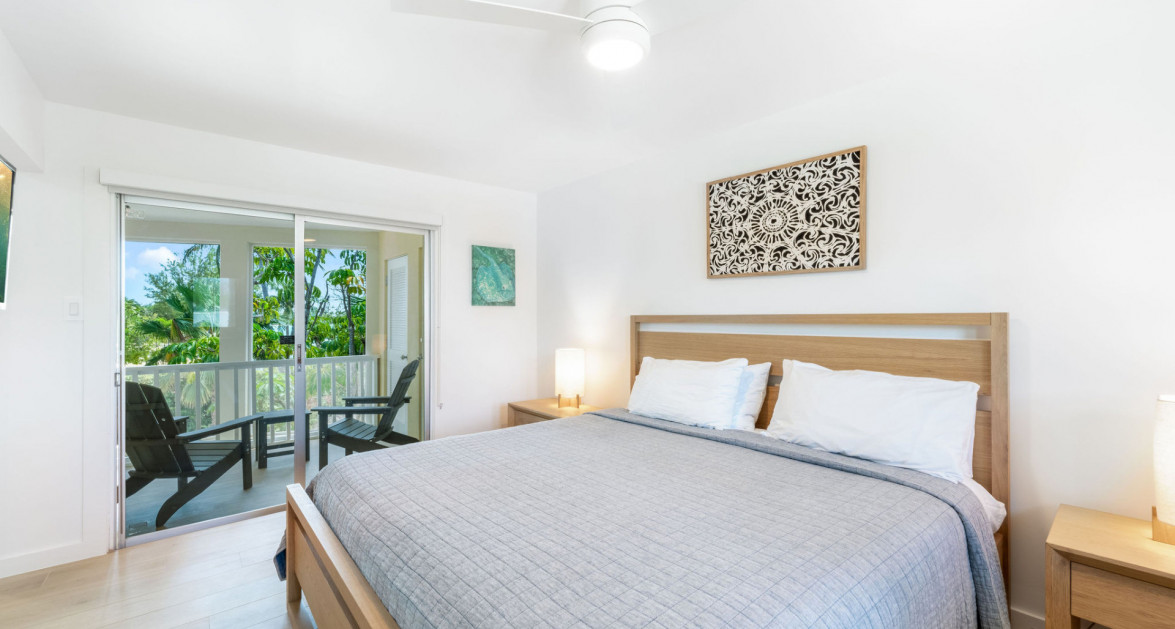 Fully Renovated Island House #9 Rum Point - Image 41