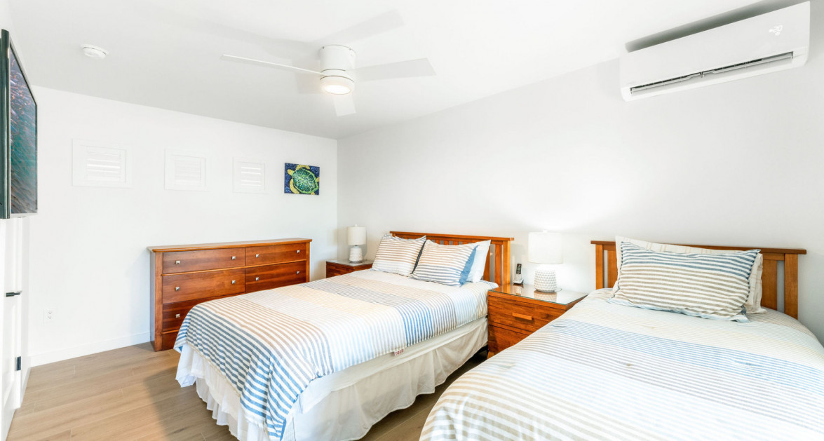 Fully Renovated Island House #9 Rum Point - Image 55