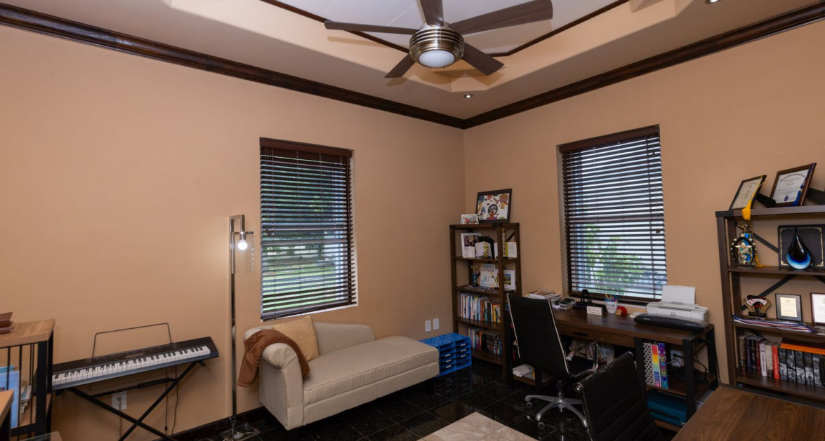 Gated 5 Bed 3 Bath Savannah Home with Modern Upgrades - Image 6