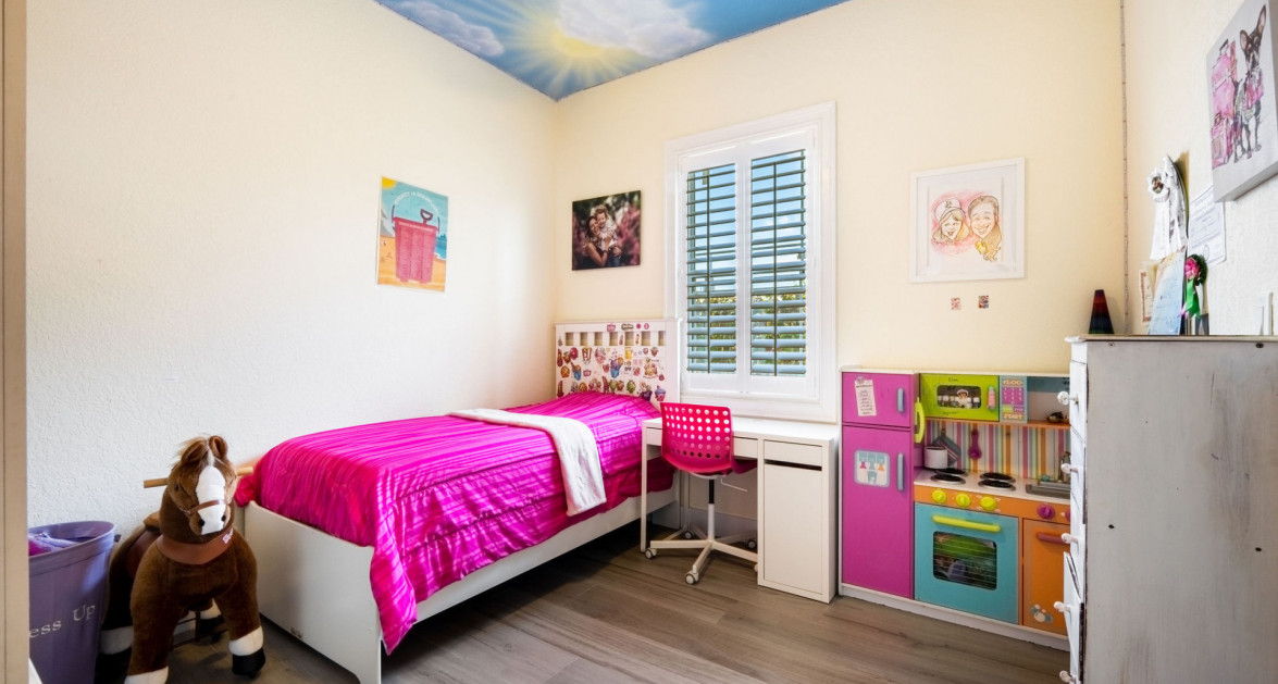 Gated Bimini Drive, Grand Harbour, Single Level 4 Bed Canal Front Home REDUCED and OWNER FINANCING! - Image 19