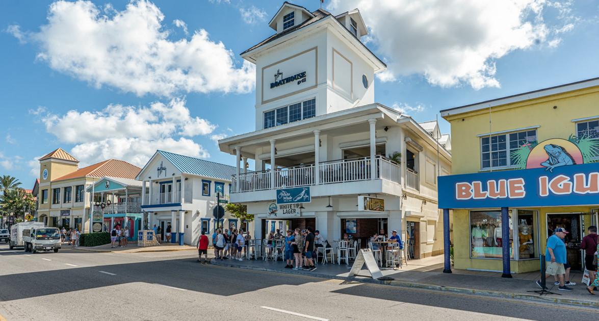George Town Seafront Restaurant - Image 9