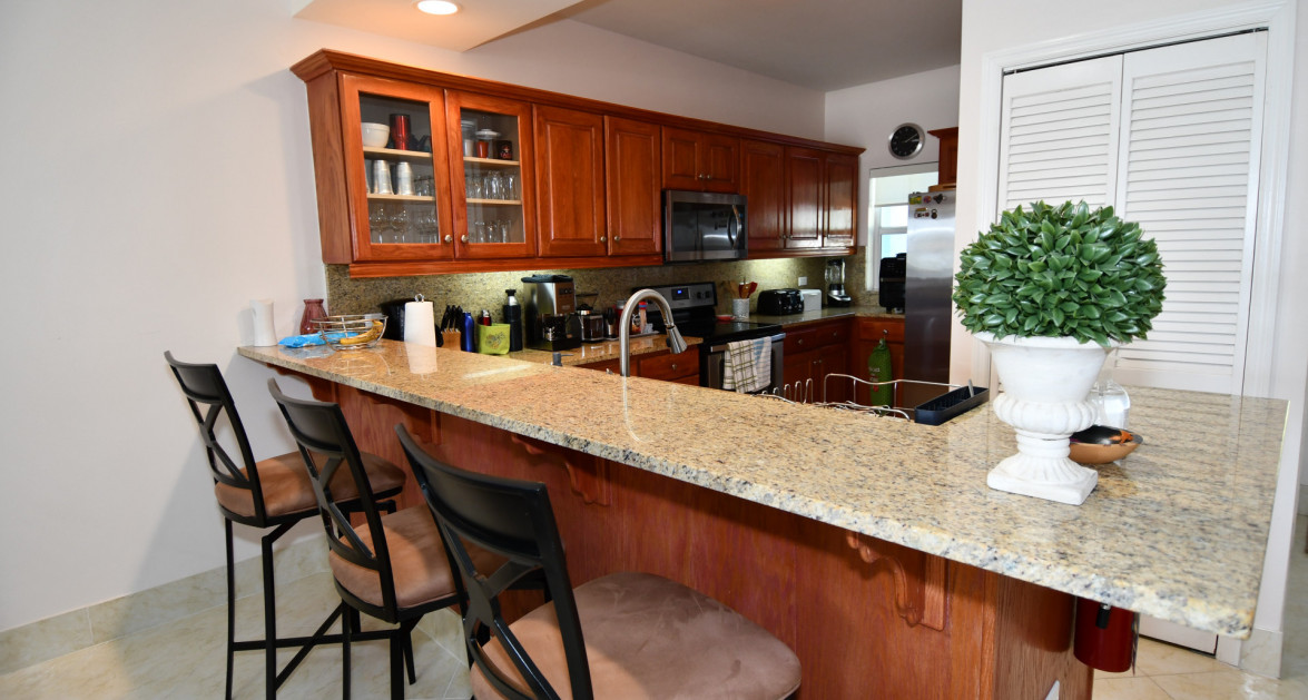 Grandview Beachfront - Image 4