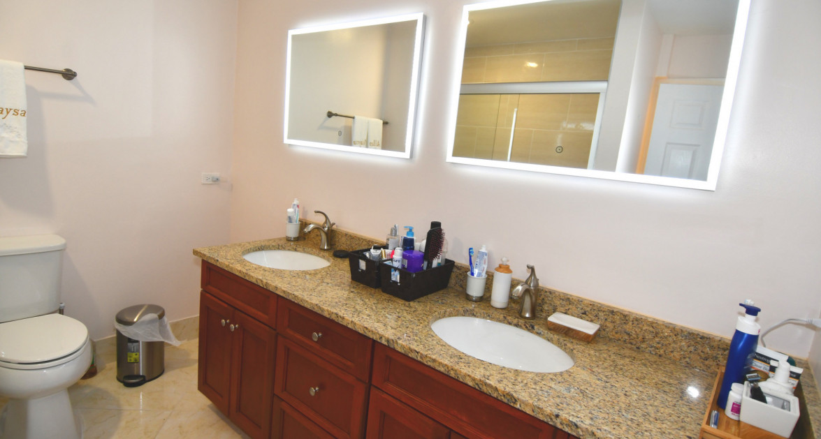 Grandview Beachfront - Image 13