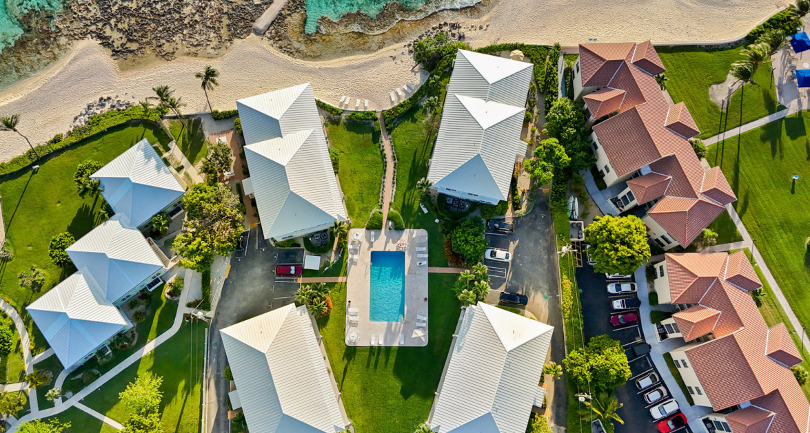 GRAPETREE #7 BEACHFRONT (RENOVATED GF 3 BED / 3 BATH) - Image 25