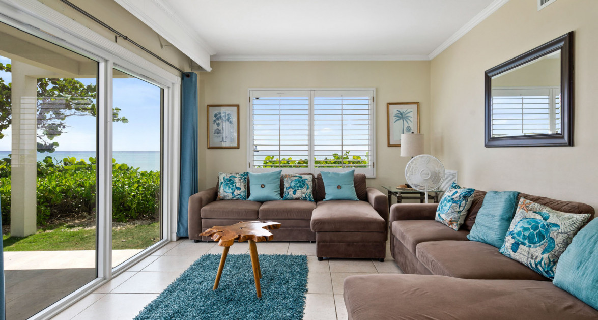 GRAPETREE #7 BEACHFRONT (RENOVATED GF 3 BED / 3 BATH) - Image 8