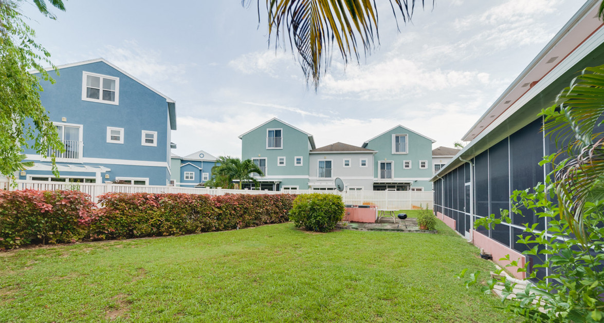 Great Opportunity with Renovation Potential – 3 Bedroom Triumph Village - Image 1