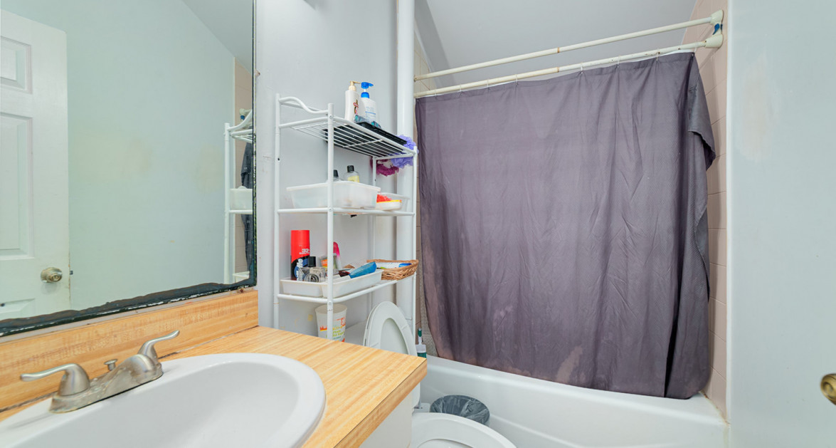 Great Opportunity with Renovation Potential – 3 Bedroom Triumph Village - Image 15