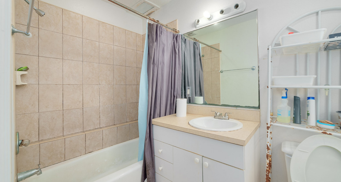 Great Opportunity with Renovation Potential – 3 Bedroom Triumph Village - Image 12