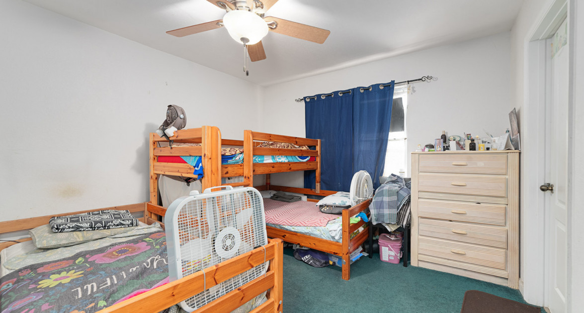 Great Opportunity with Renovation Potential – 3 Bedroom Triumph Village - Image 9