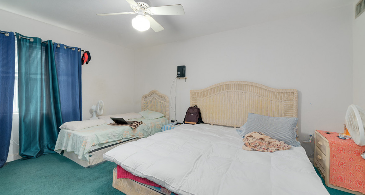 Great Opportunity with Renovation Potential – 3 Bedroom Triumph Village - Image 11