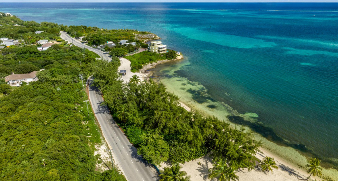 GUN BAY BEACHFRONT DEVELOPMENT SITE | EAST END - Image 4
