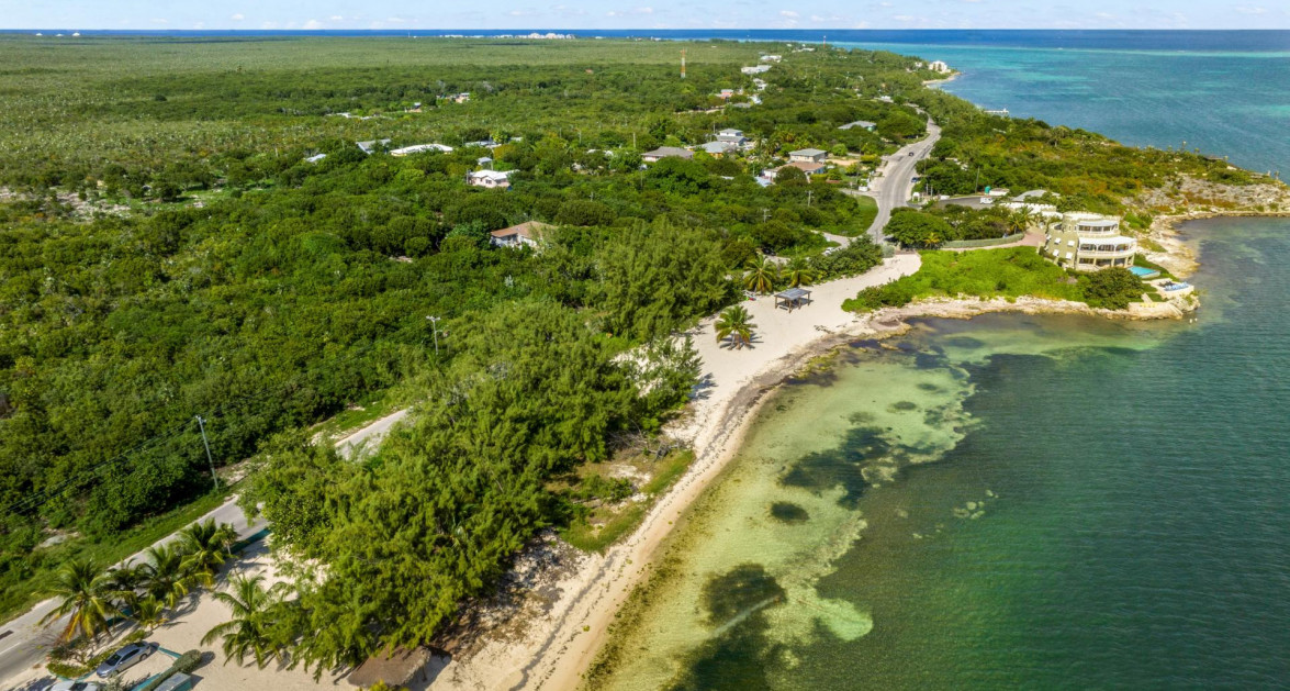 GUN BAY BEACHFRONT DEVELOPMENT SITE | EAST END - Image 12