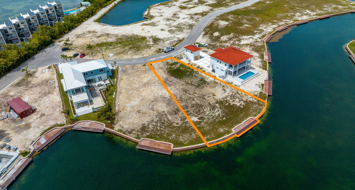 Harbour Reach Canal Front Lot - Image 5