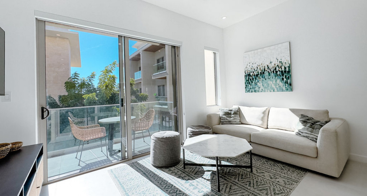 Harbour Walk Residences | Condo 116