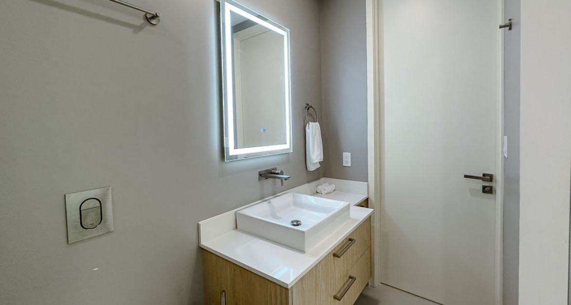 Harbour Walk Residences | Condo 116 - Image 7