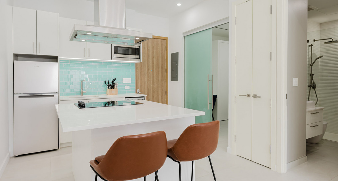 Harbour Walk Unit 204 | 1 Bed, 1 Bath + Office/Den - Image 3