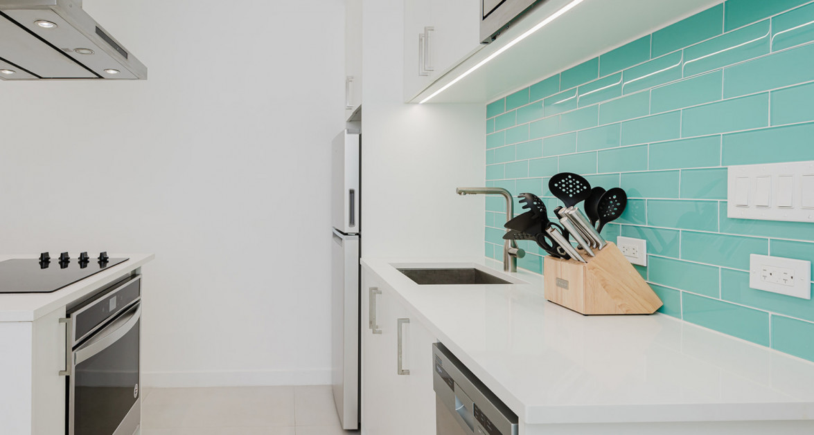 Harbour Walk Unit 204 | 1 Bed, 1 Bath + Office/Den - Image 2