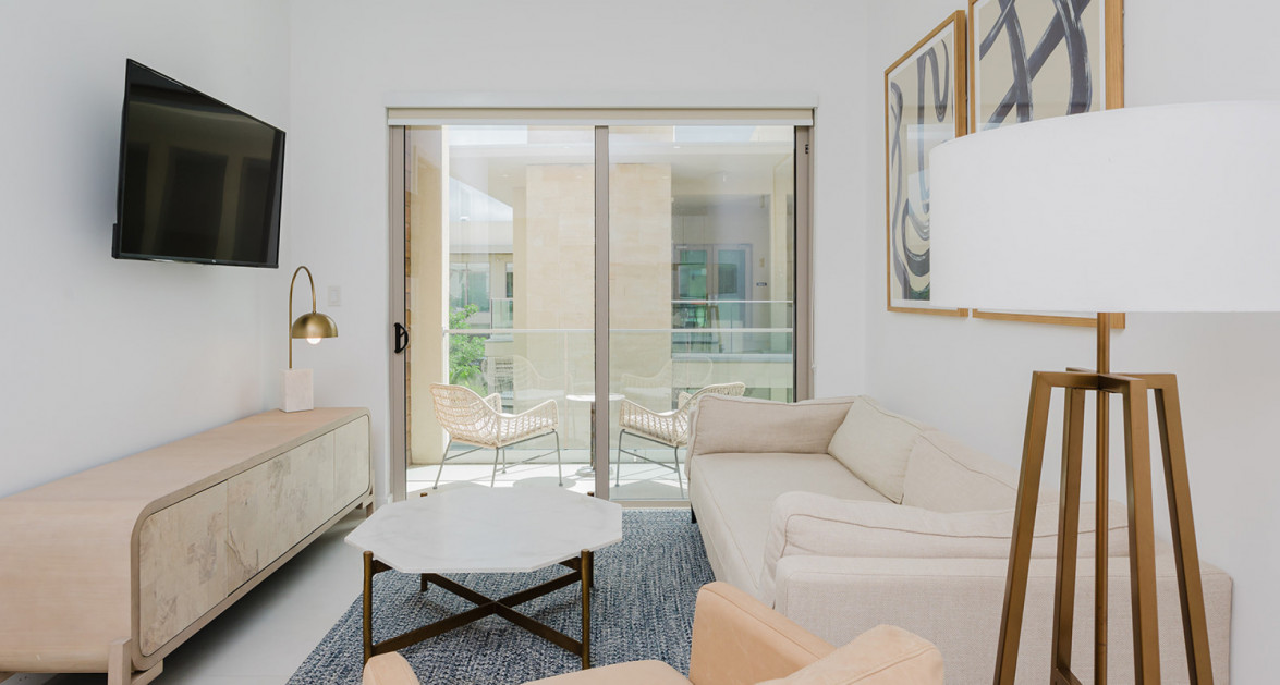 Harbour Walk Unit 204 | 1 Bed, 1 Bath + Office/Den - Image 5