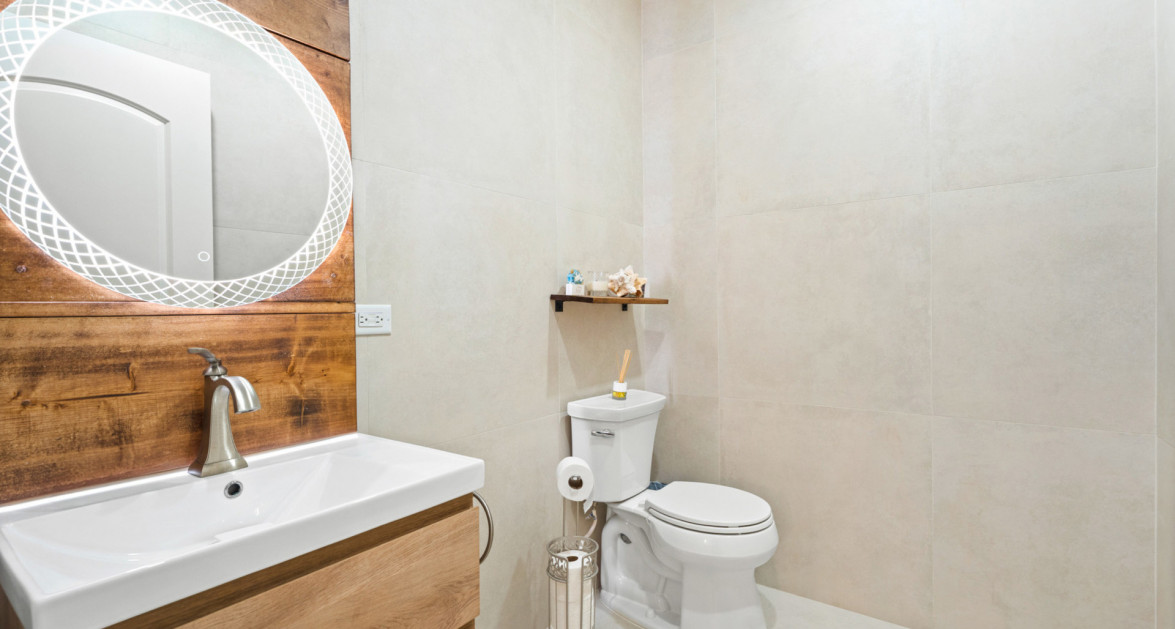 Highly Upgraded Villa Marbella #11 (2nd Floor Executive Residence) - Image 12