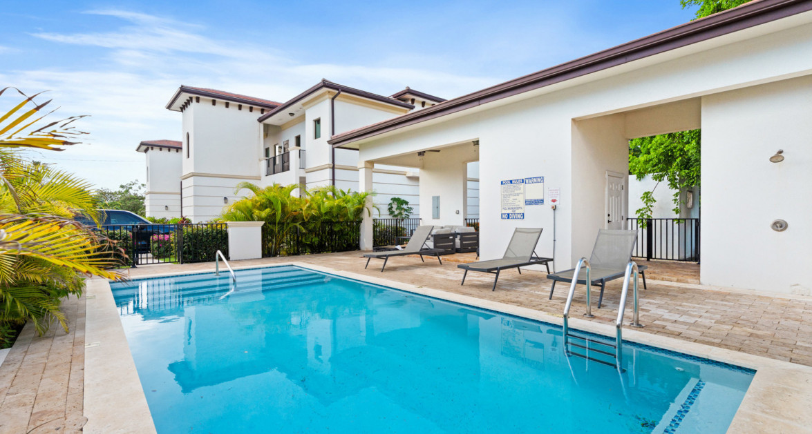 Highly Upgraded Villa Marbella #11 (2nd Floor Executive Residence) - Image 26