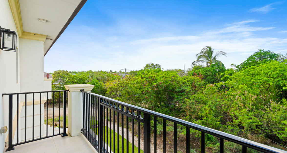 Highly Upgraded Villa Marbella #11 (2nd Floor Executive Residence) - Image 15