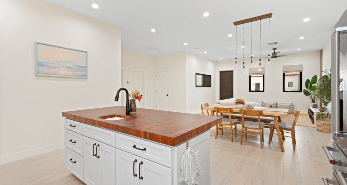 Highly Upgraded Villa Marbella #11 (2nd Floor Executive Residence) - Image 12
