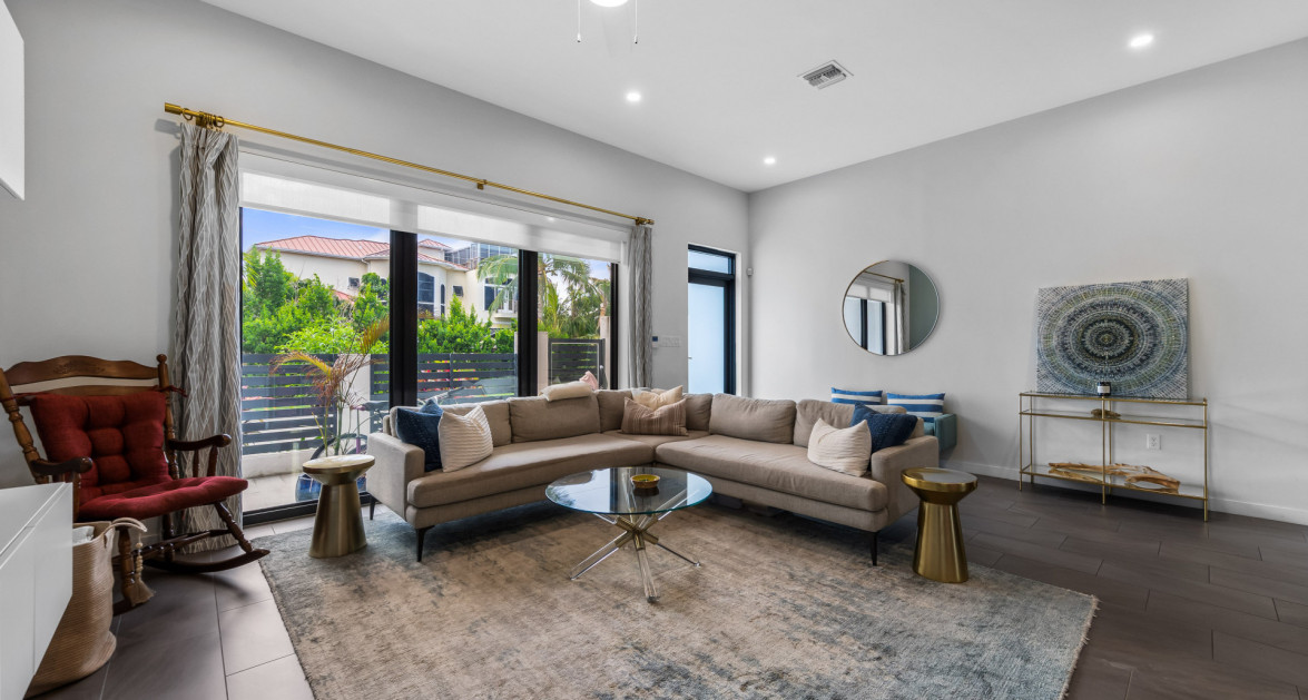 Incredible Vela #70 Phase 2 (4 Bed, 3.5 Bath) - Image 3