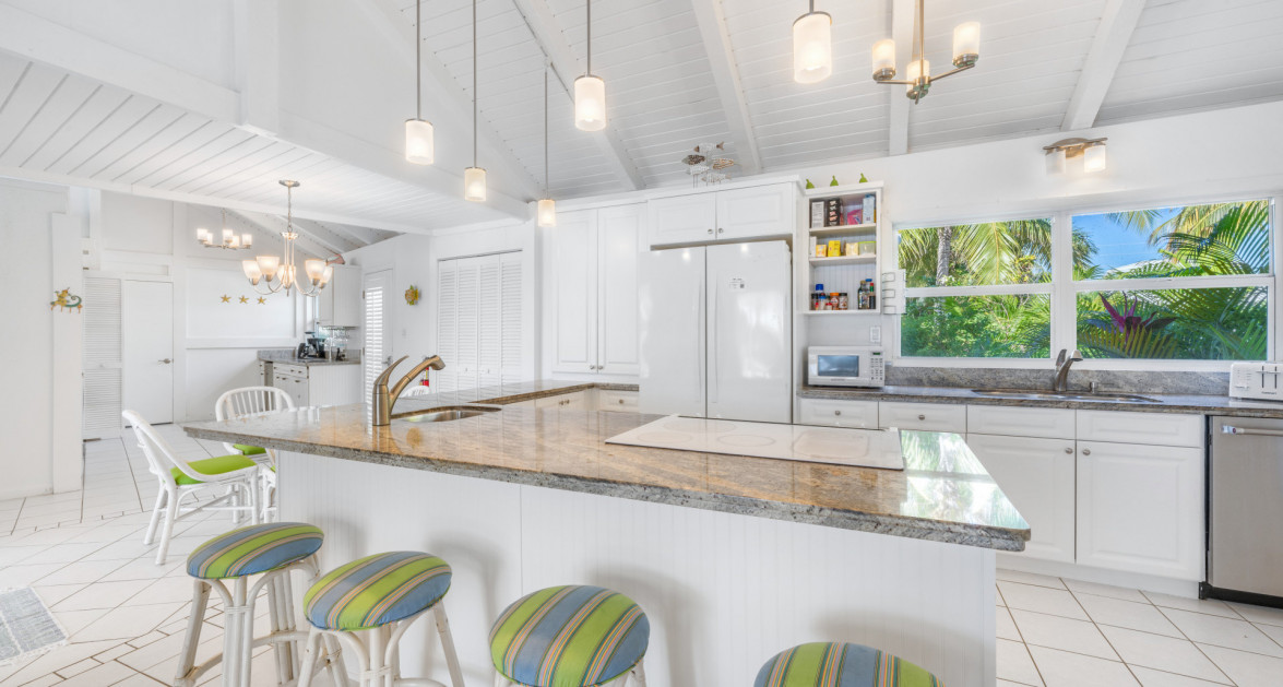 Just 4 Fun - Ultra-private Beachfront Villa, Cayman Kai - Image 18