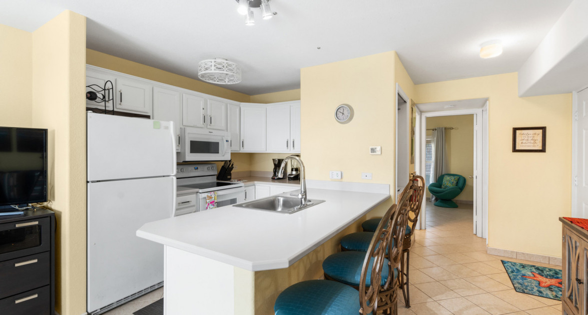 Kaibo PH 1 #9C (Beachfront GF 2 Bed, 2 Bath) - Image 4