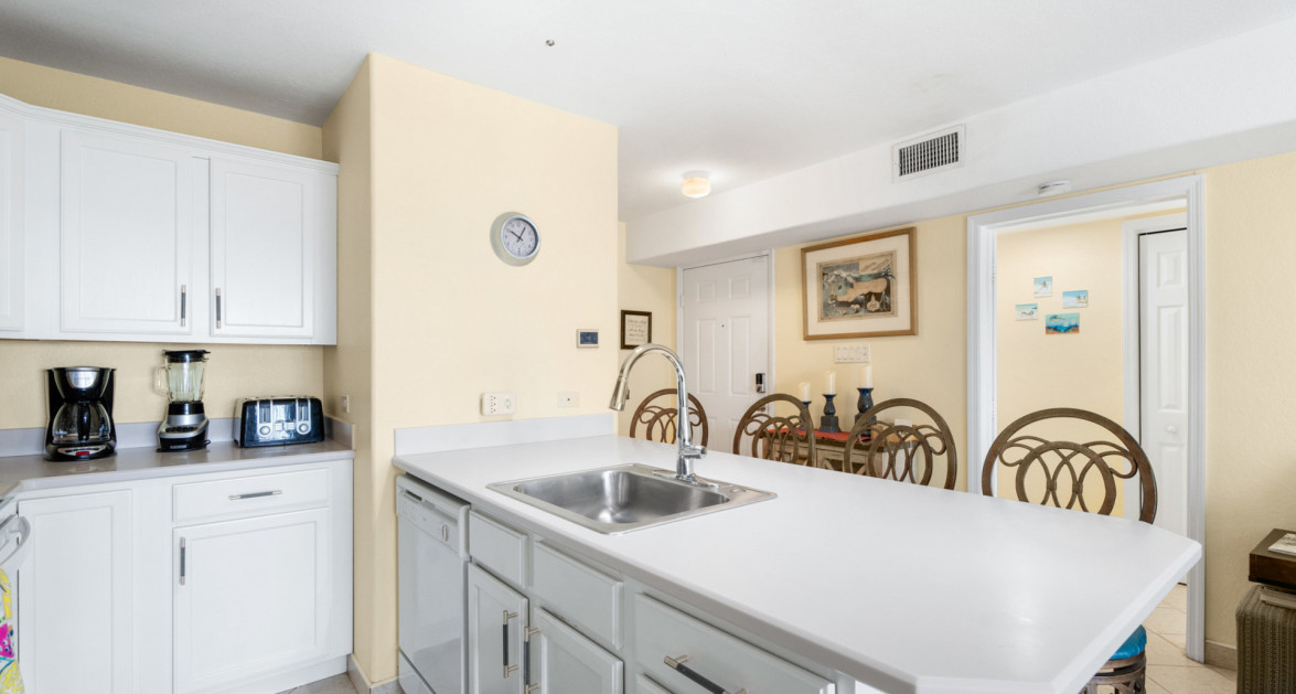 Kaibo PH 1 #9C (Beachfront GF 2 Bed, 2 Bath) - Image 3