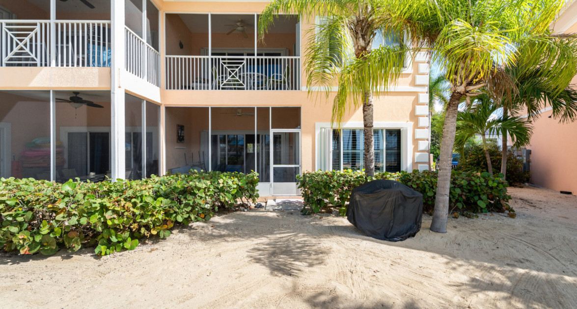 Kaibo PH 2 #15 (Beachfront GF JUST RENOVATED 2 Bed, 2.5 Bath W/ Storage Unit) - Image 23